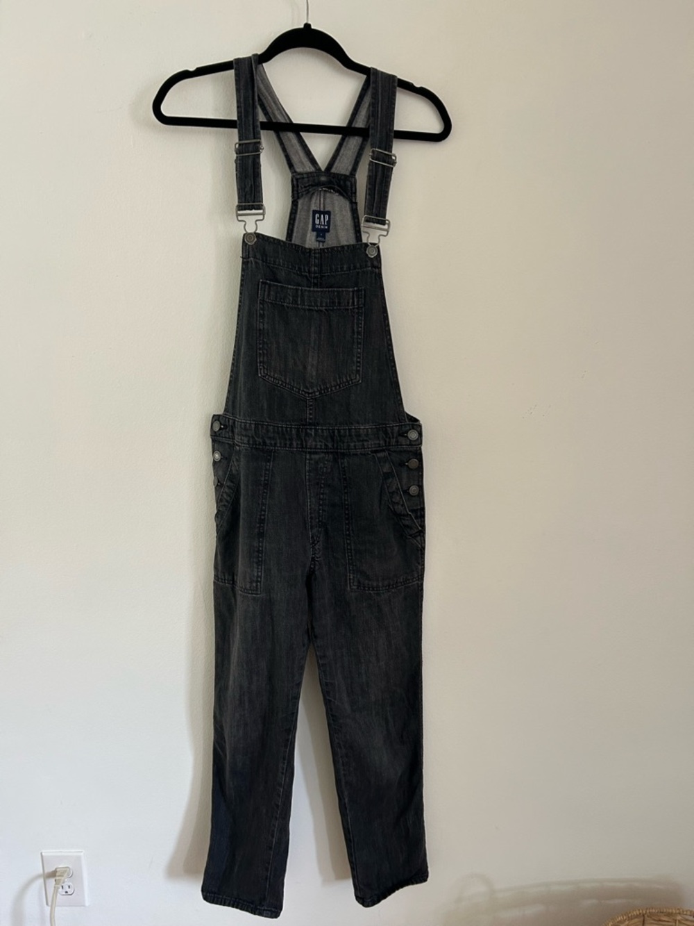 GAP lightwash black cotton denim bib overalls size small
